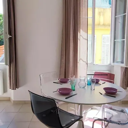 Appartement Studio Ensoleille Coeur De Ville Frgk *